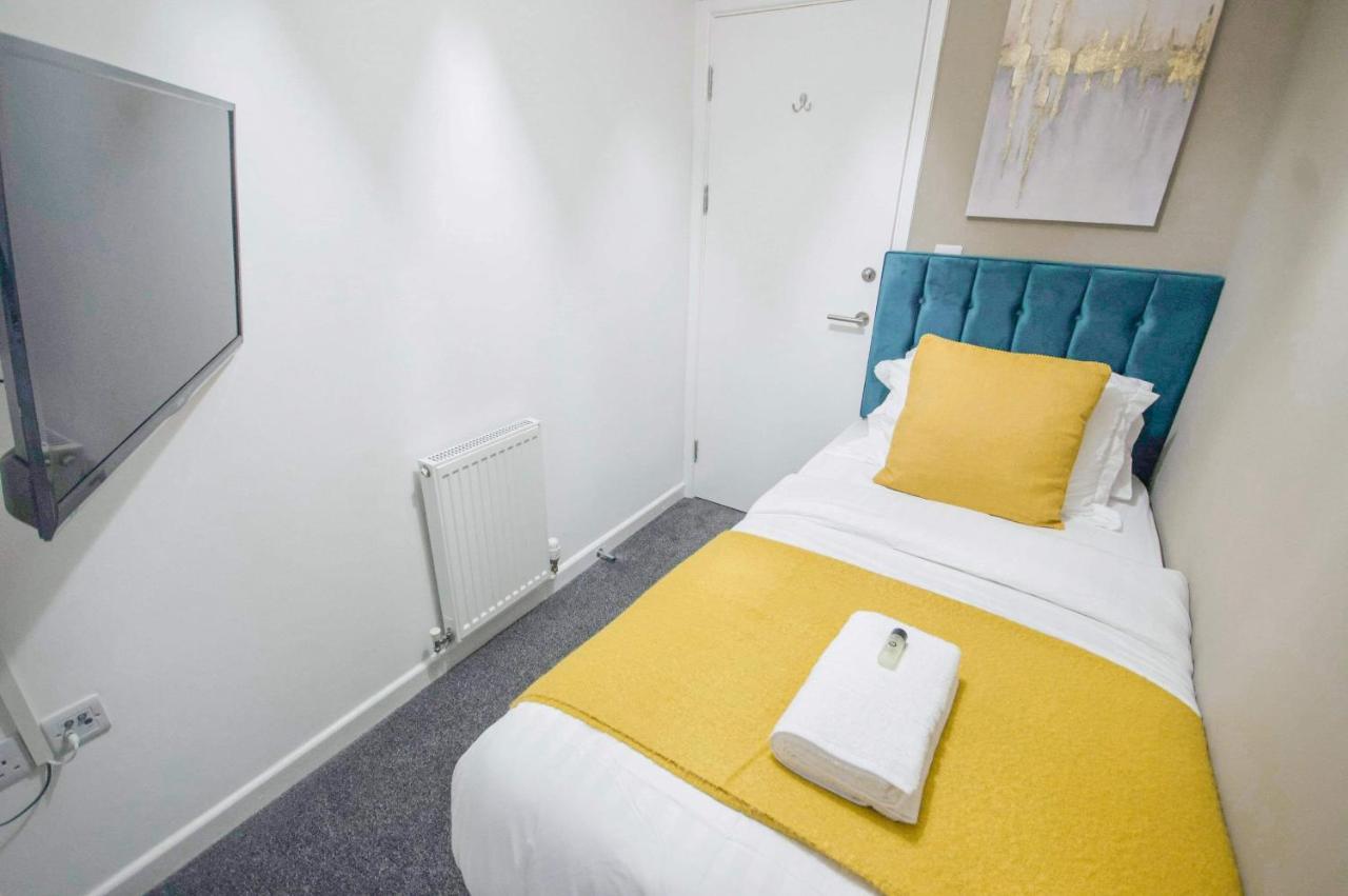 Affordable Digs Nr Centre Sleeps5 Free Secure Parking * Coventry